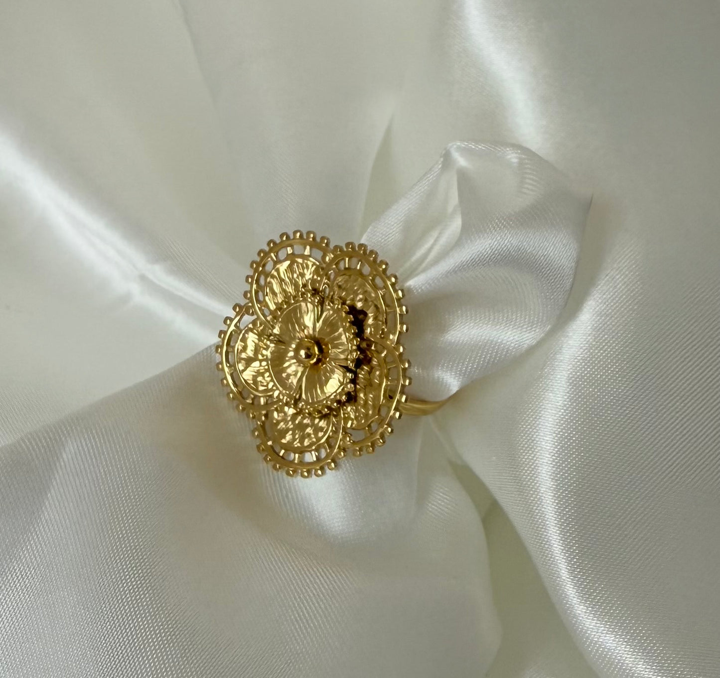 BAGUE FLEUR